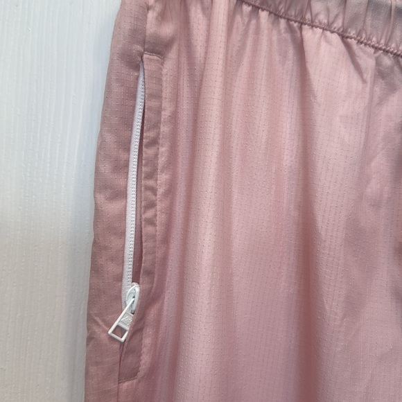 NWT Kith Columbia Riptide Wind Pant
Dusty Pink - Picture 7 of 11